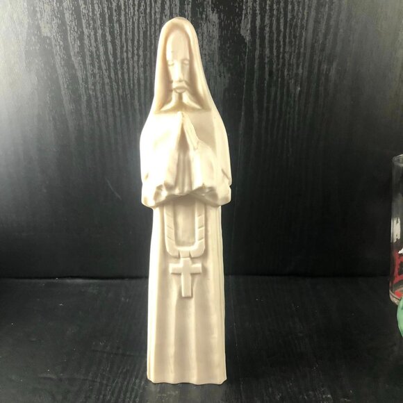 Ceramic Hooded Monk Figurine With cross-detailing - Picture 1 of 7